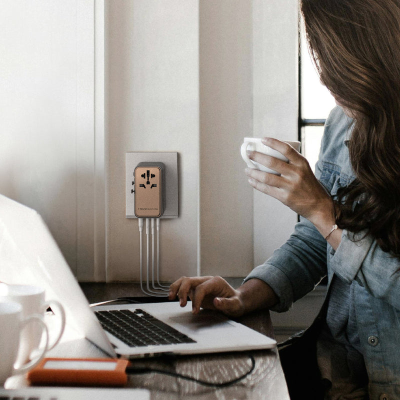 Momax 170w GAN 4 Portplus AC Travel Adapter